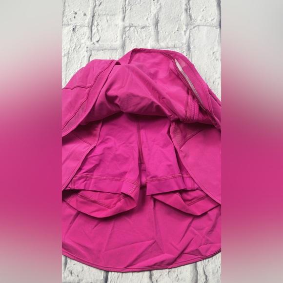 Lululemon Hotty Hot High-Rise Skirt
Sonic Pink Women’s Sz 4 - Picture 10 of 11